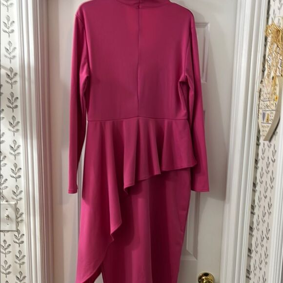 Elegant Pink Long-Sleeve Dress - Picture 3 of 9